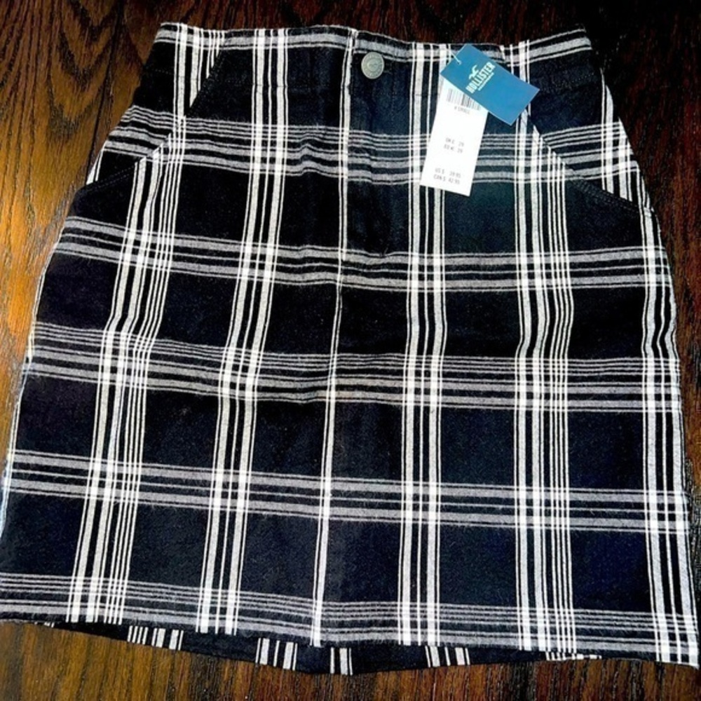 Plaid Black & White XS Hollister Skirt